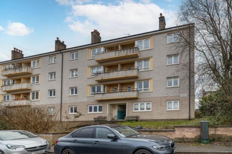 Click the photo for more details of 1/1, Thornwood Place, Thornwood, Glasgow