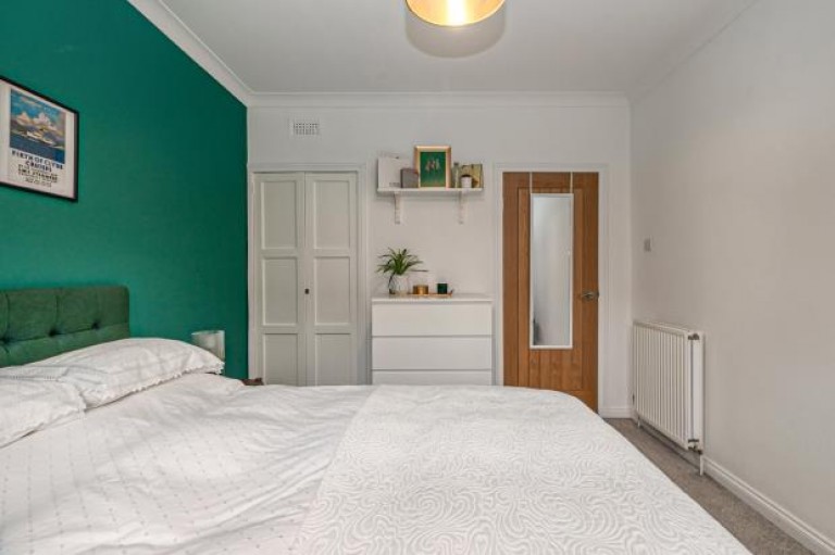 Images for 1/1, Thornwood Place, Thornwood, Glasgow