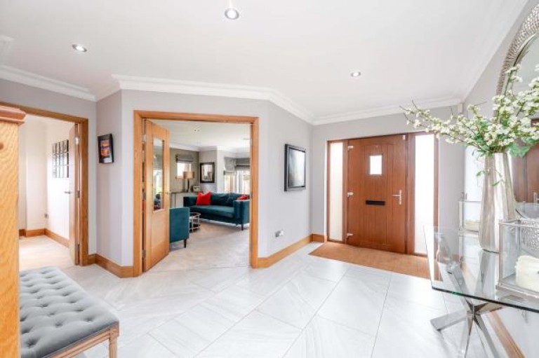 Images for Cathkin Gate, High Burnside, South Lanarkshire