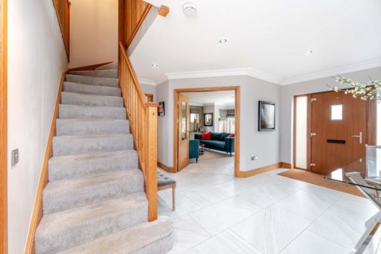 Images for Cathkin Gate, High Burnside, South Lanarkshire