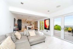 Images for Cathkin Gate, High Burnside, South Lanarkshire
