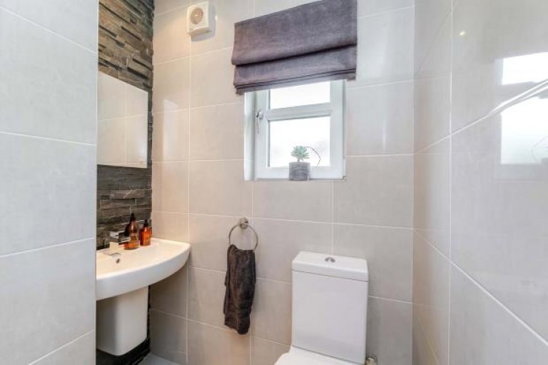 Images for Cathkin Gate, High Burnside, South Lanarkshire