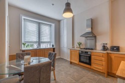 Images for 3/1, Edgemont Street, Shawlands