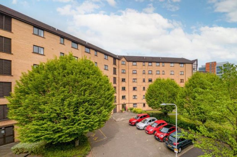 Images for Flat 9, Riverview Place, Waterfront, Glasgow City