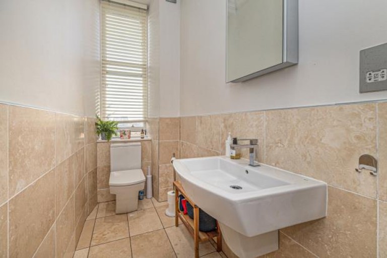 Images for 2/2, Gardner Street, Partickhill, Glasgow