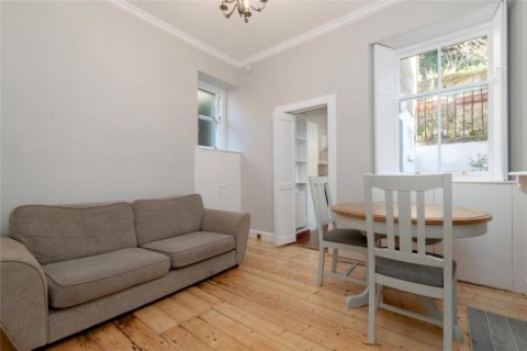 Click the photo for more details of Spylaw Street, Edinburgh, Midlothian