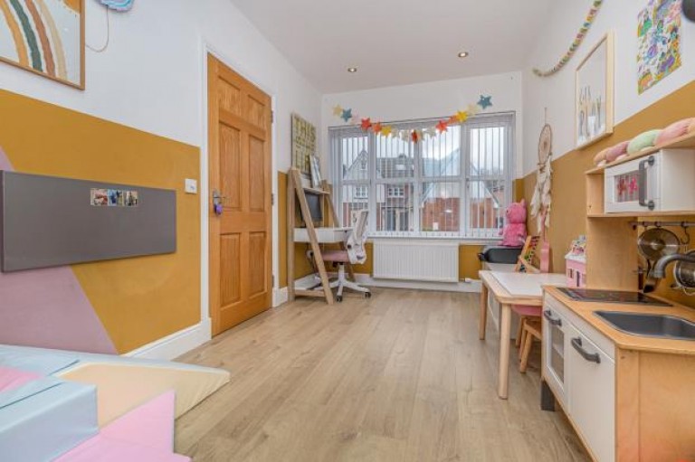 Images for Rose Crescent, Newton Mearns, Glasgow, East Renfrewshire
