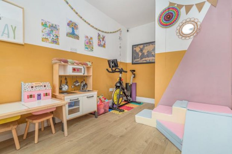 Images for Rose Crescent, Newton Mearns, Glasgow, East Renfrewshire