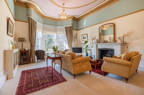 Click the photo for more details of 1/1, Rosslyn Terrace, Dowanhill, Glasgow