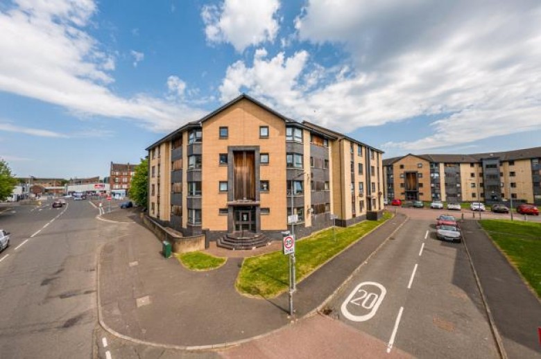 Click the photo for more details of Flat 2/2, Arcadia Street, Bridgeton, Glasgow City