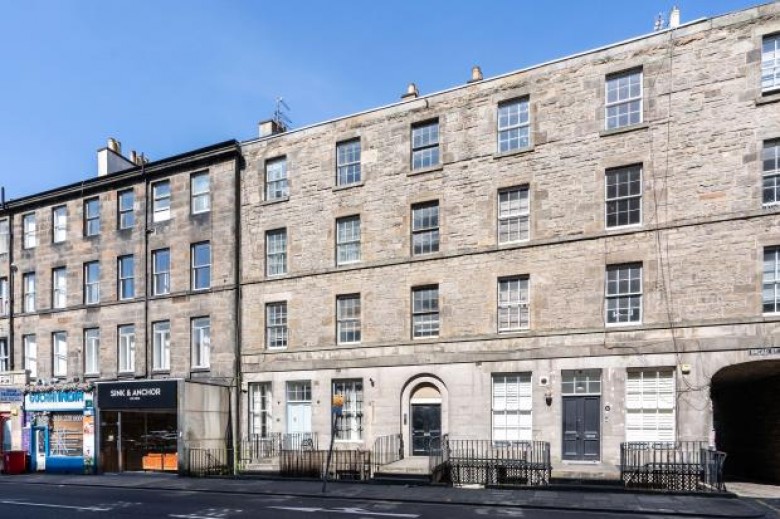 Click the photo for more details of Flat 11, East Fountainbridge, Edinburgh