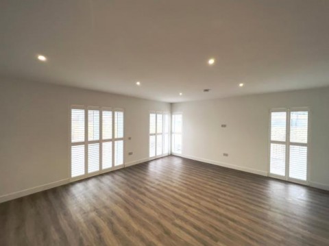 Click the photo for more details of Birdsfoot House, Kirkforthar Feus, Fife