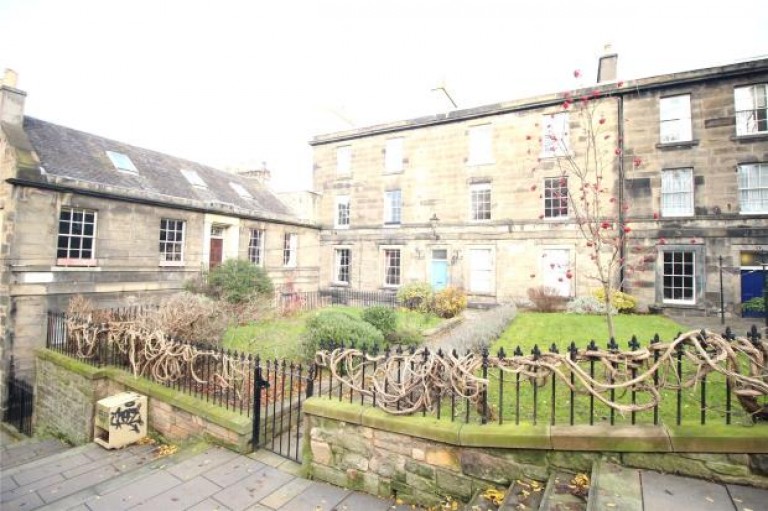 Images for Flat 2, Browns Place, Grassmarket, Edinburgh