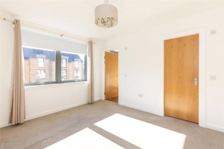 Images for Flat 2, Bellevue Road, Bellevue, Edinburgh
