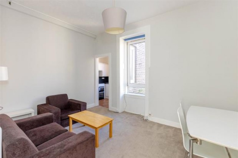 Click the photo for more details of 2F1, Kirk Street, Leith, Edinburgh
