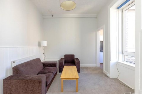 Click the photo for more details of 2F1, Kirk Street, Leith, Edinburgh