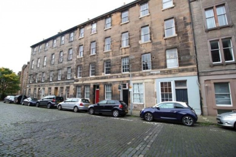 Click the photo for more details of 1FR, Barony Street, New Town, Edinburgh