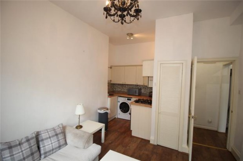 Click the photo for more details of Orwell Place, Edinburgh, Midlothian