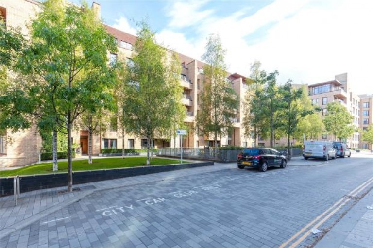 Images for Flat 2, McEwan Square, Edinburgh