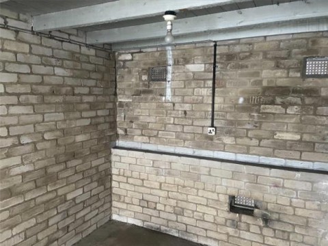 Click the photo for more details of Garage 8, Belgrave Crescent Lane, Edinburgh