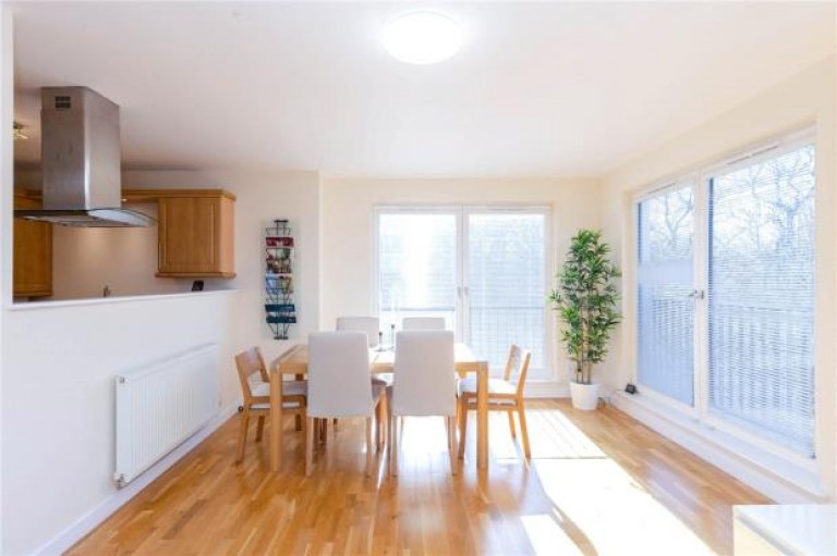 Images for Flat 7, New Mart Gardens, Edinburgh, Midlothian