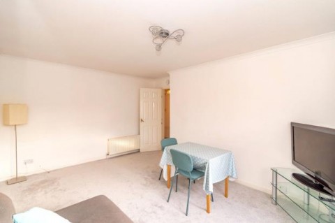 Click the photo for more details of 10/3, Springfield Street, Edinburgh, Midlothian