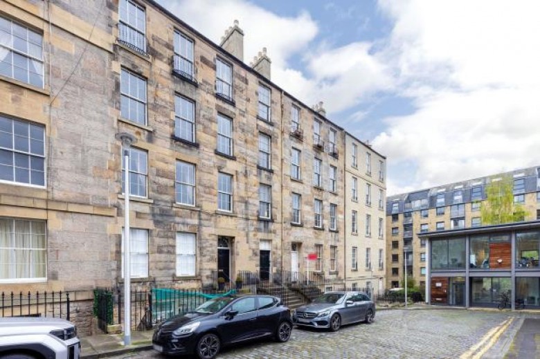 Click the photo for more details of 22/4, Gayfield Square, Edinburgh, Midlothian