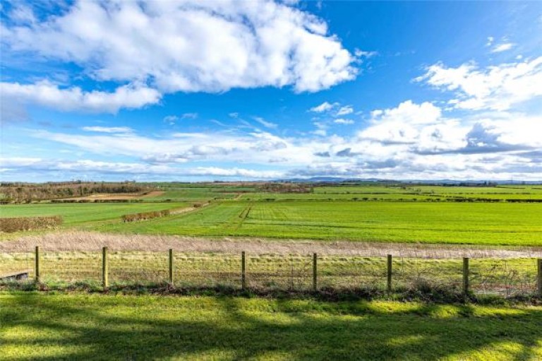 Images for Earnslaw Farmhouse, Coldstream, Scottish Borders
