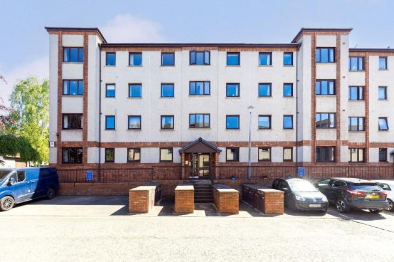 Click the photo for more details of 1/8, Hawthornden Place, Edinburgh, Midlothian
