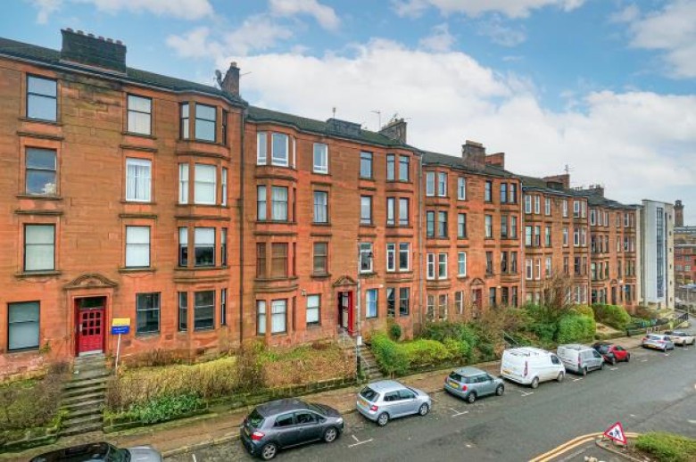 Click the photo for more details of Flat 3/2, Buccleuch Street, Garnethill
