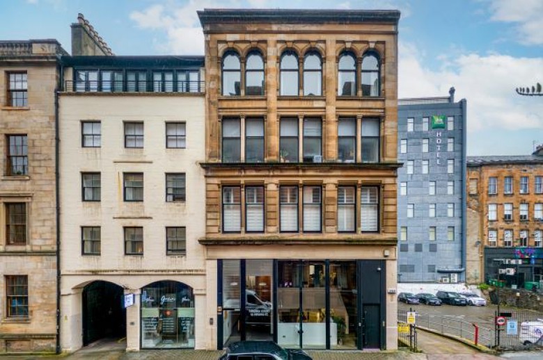 Click the photo for more details of Flat 2/3 Virginia Court, Virginia Street, Merchant City