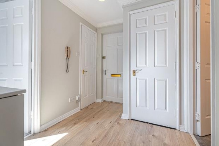 Images for Flat 6 Waterfront, Riverview Place, Tradeston, Glasgow