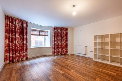 Click the photo for more details of Flat 3/1 McIntyre & Hogg, Ingram Street, Merchant City, Glasgow