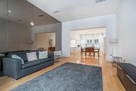 Click the photo for more details of Flat 5 (2/1), West George Street, City Centre, Glasgow City
