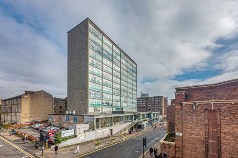 Click the photo for more details of Flat 9/6, Fleming House, Renfrew Street, Garnethill, Glasgow City