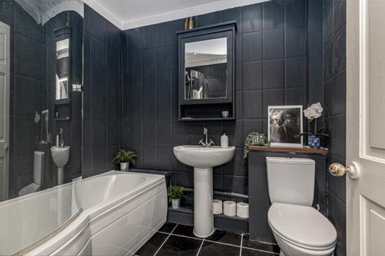 Images for Flat 3/1, Craigpark Drive, Dennistoun, Glasgow City