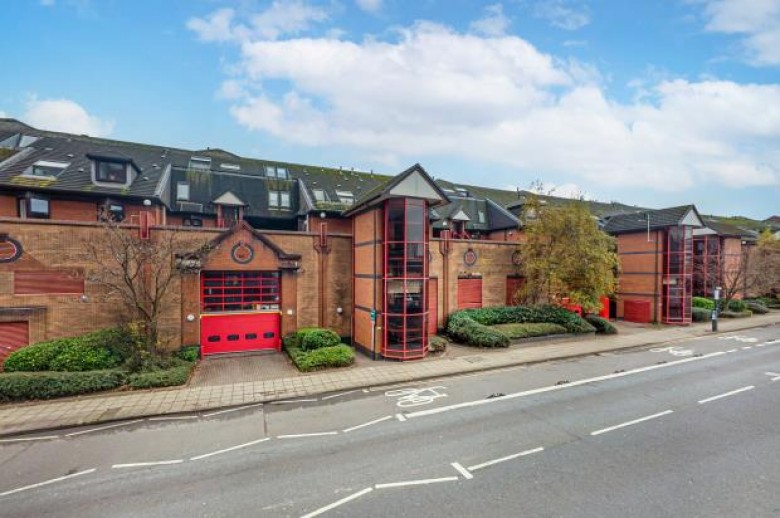 Click the photo for more details of Flat 4, Lancefield Quay, Finnieston, Glasgow City