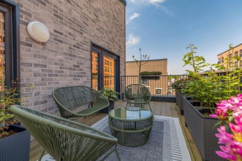 Click the photo for more details of Dunmore Lane, Laurieston, Glasgow City