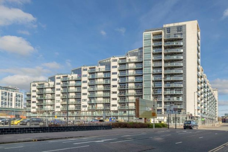 Click the photo for more details of Flat 4/2 Lancefield Quay, Finnieston Street, Finnieston, Glasgow City