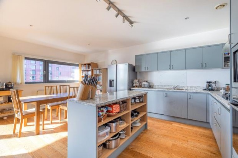 Images for Flat 4/2 Lancefield Quay, Finnieston Street, Finnieston, Glasgow City