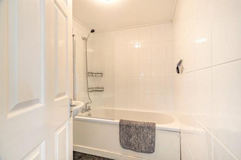 Images for Flat 13, Riverview Gardens, Waterfront, Glasgow City