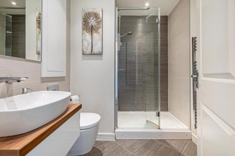 Images for Penthouse Flat 3/1, Richmond Park Terrace, Oatlands, Glasgow City