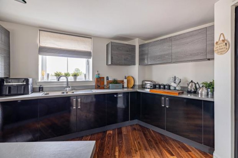 Images for Penthouse Flat 3/1, Richmond Park Terrace, Oatlands, Glasgow City