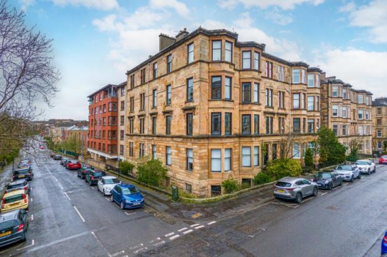 Click the photo for more details of 2/2, Clouston Street, North Kelvinside, Glasgow