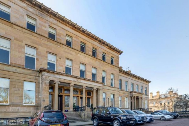 Click the photo for more details of 2/1, Great Western Terrace, Hyndland, Glasgow