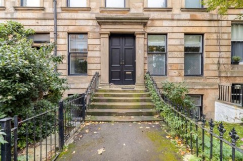 Click the photo for more details of Main Door, Kersland Street, Hillhead, Glasgow