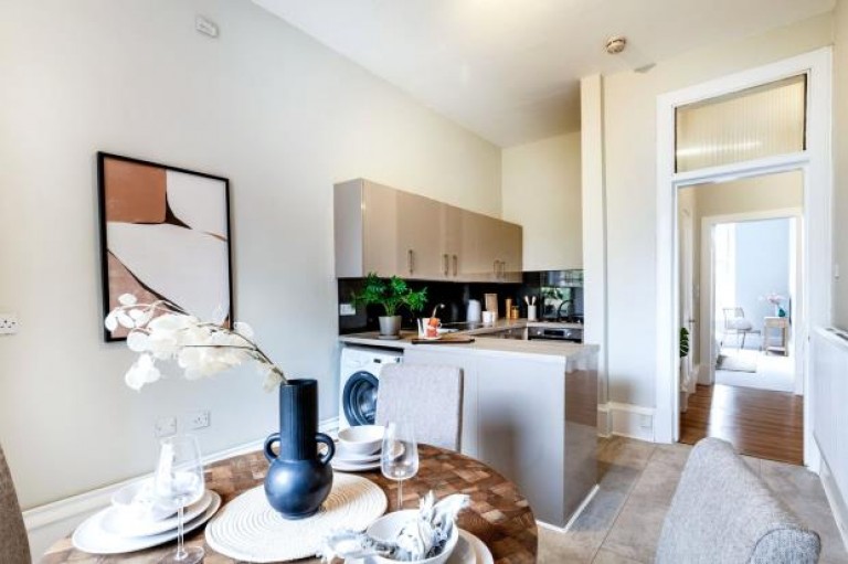 Images for 2/1, West Princes Street, Woodlands, Glasgow