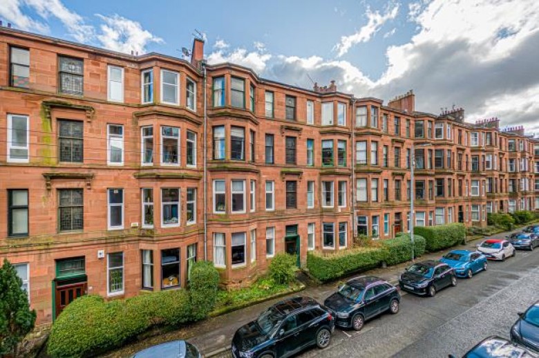 Click the photo for more details of 2/2, Caird Drive, Partickhill, Glasgow