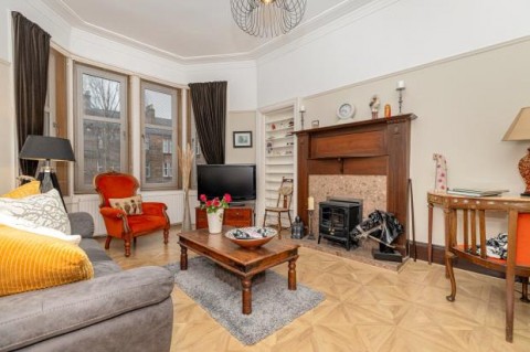 Click the photo for more details of 2/2, Edgehill Road, Broomhill