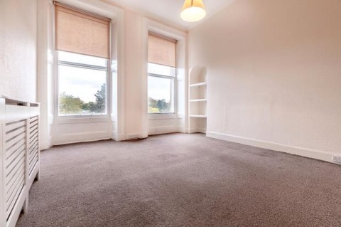Click the photo for more details of Flat 8, Queen Margaret Drive, Botanics, Glasgow